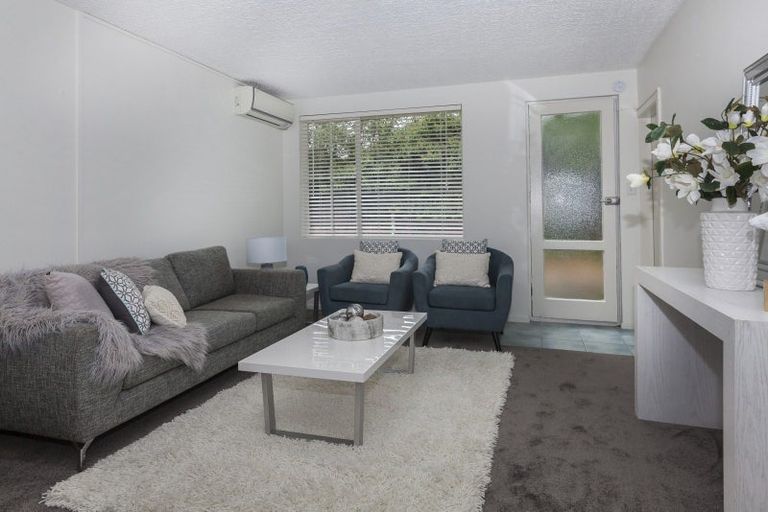 Photo of property in 2/40 Leinster Road, Merivale, Christchurch, 8014