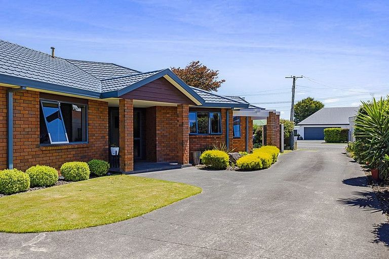 Photo of property in 36 Camberwell Road, Hawera, 4610