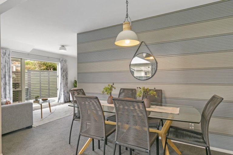 Photo of property in 74 Kentwood Drive, Woodridge, Wellington, 6037