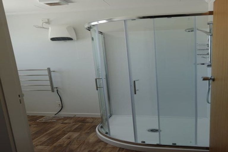 Photo of property in 9 Glenamoy Crescent, Johnsonville, Wellington, 6037