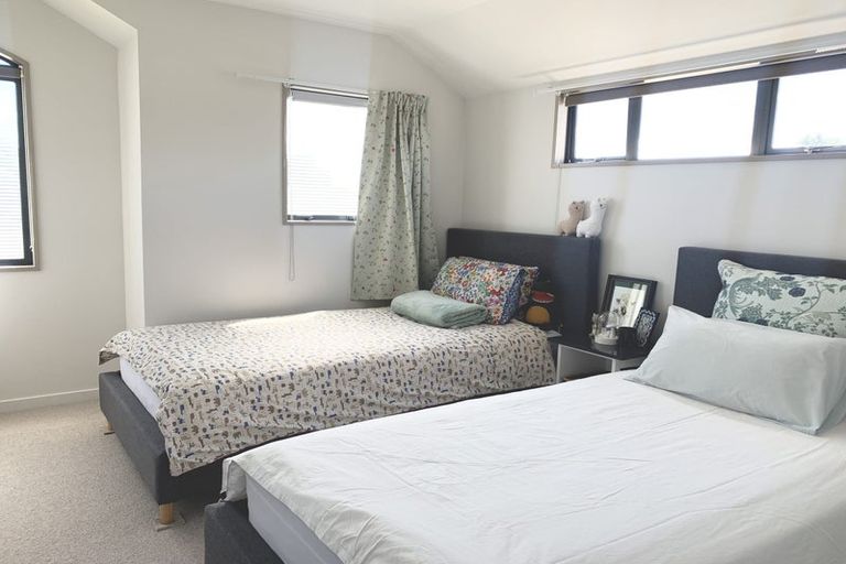 Photo of property in 70 Wharenui Road, Upper Riccarton, Christchurch, 8041