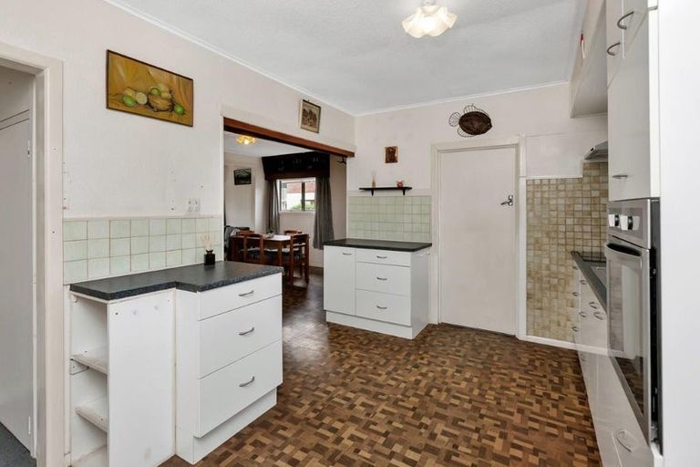 Photo of property in 282 One Tree Point Road, One Tree Point, 0118