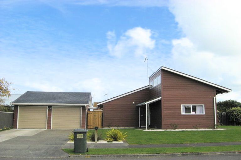 Photo of property in 8 Akepiro Place, Tawhero, Whanganui, 4501