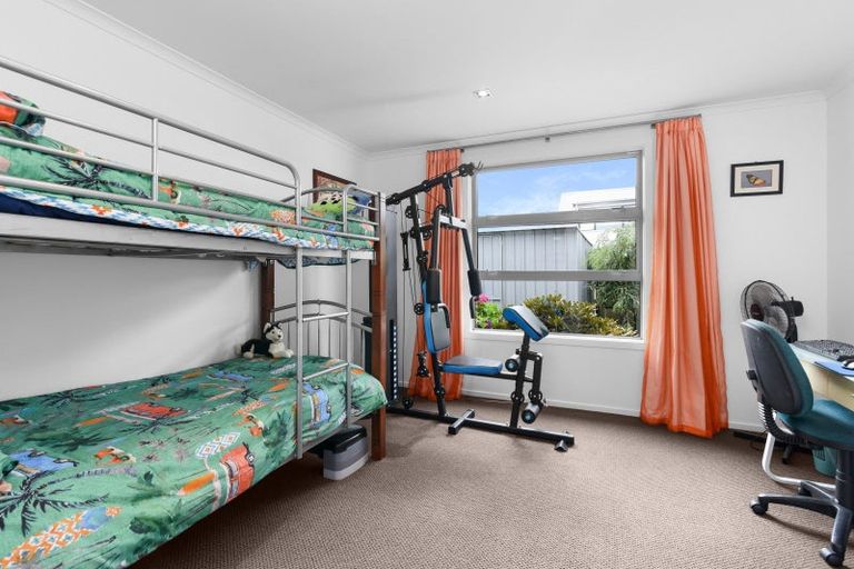 Photo of property in 12 William James Close, Mosgiel, 9024