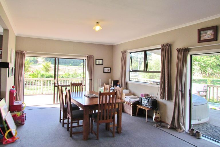 Photo of property in 182 Pukemiku Road, Mangamutu, Pahiatua, 4983