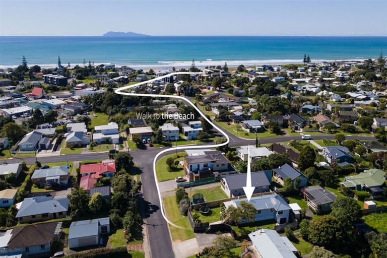 Photo of property in 72 The Crescent, Waihi Beach, 3611