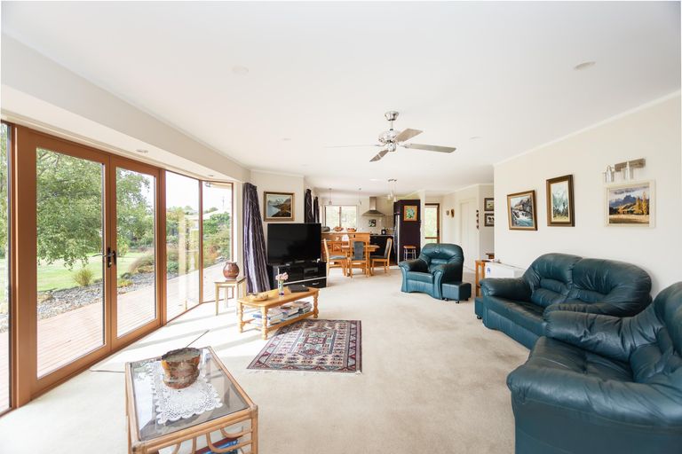 Photo of property in 31 Essex Street, Weston, Oamaru, 9401