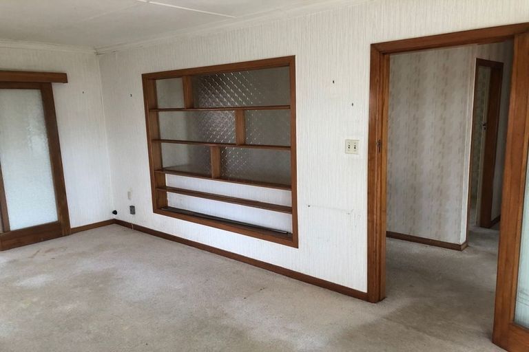 Photo of property in 82 Shakespeare Road, Milford, Auckland, 0620