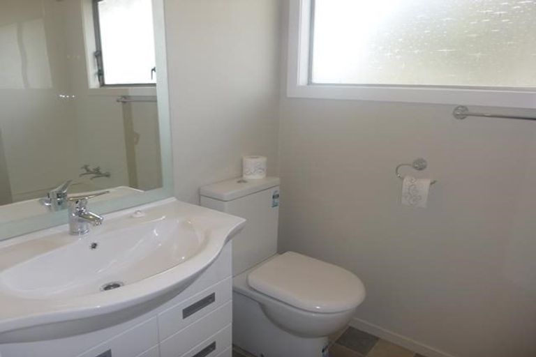 Photo of property in 2/66 Richmond Street, Petone, Lower Hutt, 5012