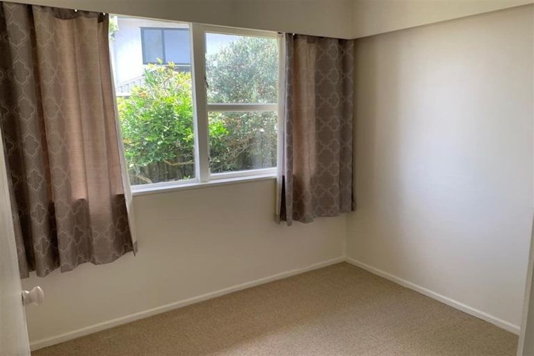 Photo of property in 10 Kennedy Avenue, Forrest Hill, Auckland, 0620