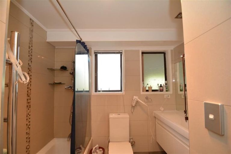 Photo of property in 56 Hollyford Drive, Clover Park, Auckland, 2105