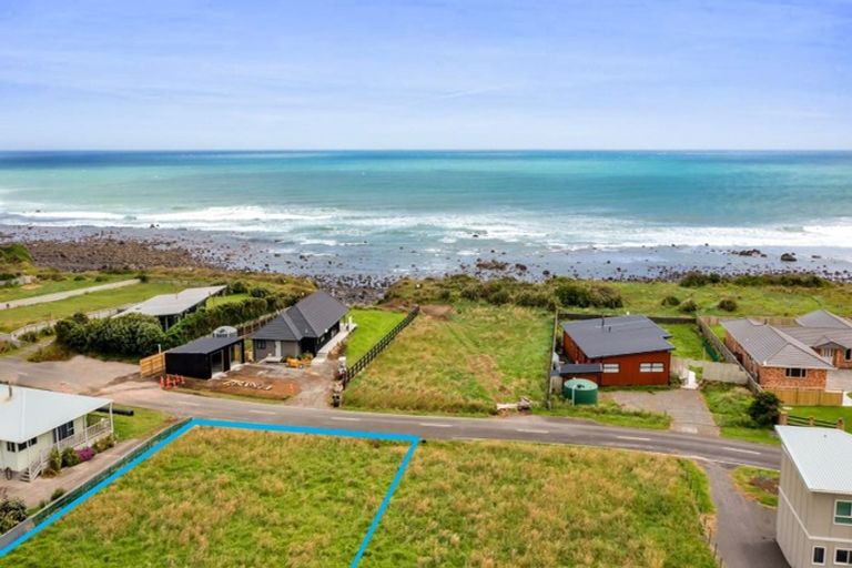 Photo of property in 289 Tai Road, Opunake, 4681