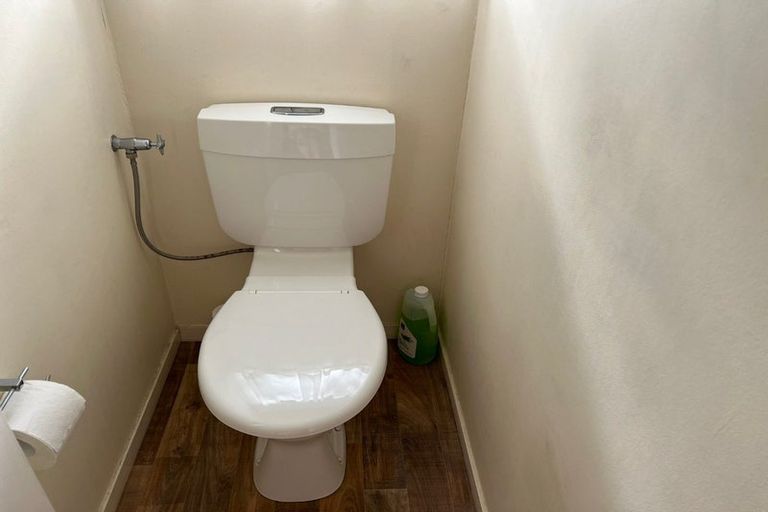 Photo of property in 2/36 Pukeroa Place, Papakura, 2110