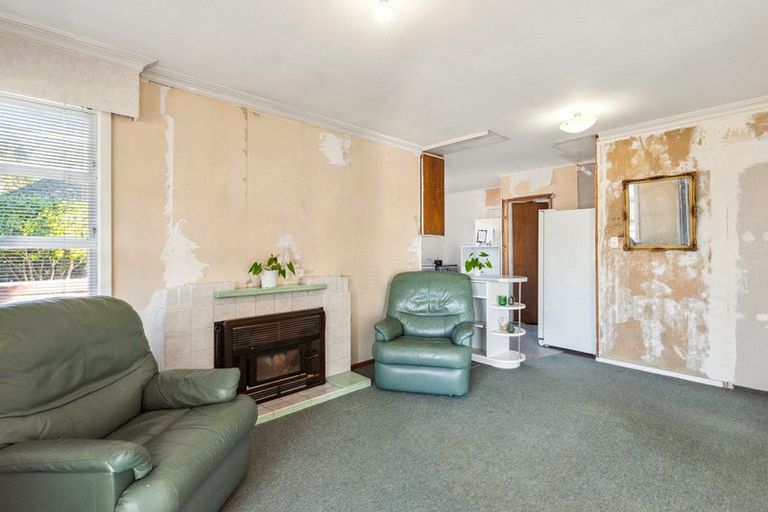 Photo of property in 30 Ngaio Road, Waikanae, 5036