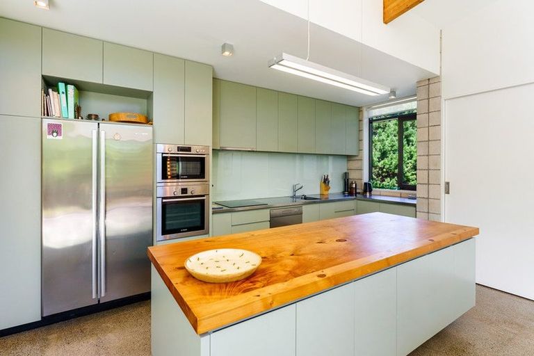 Photo of property in 86 Derham Road, Te Horo, Otaki, 5581