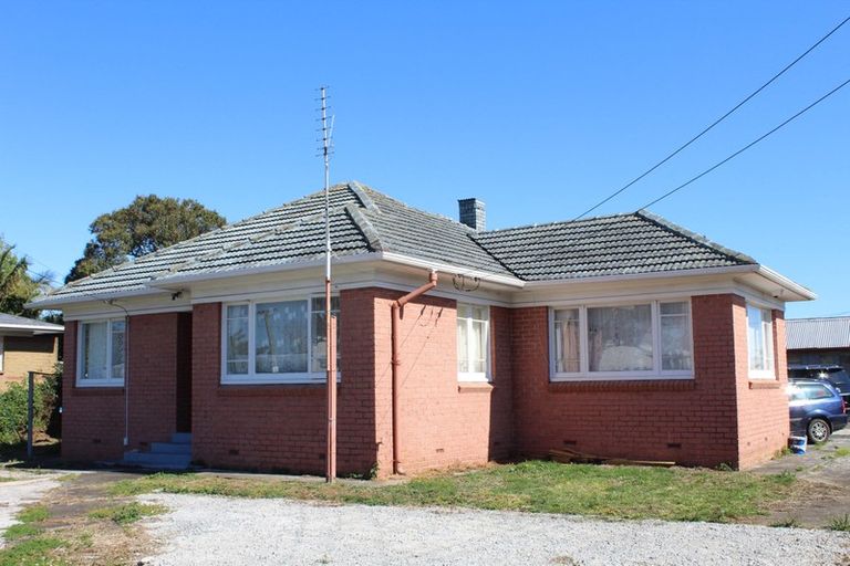 Photo of property in 16 Vine Street, Mangere East, Auckland, 2024