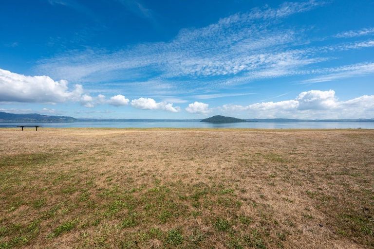 Photo of property in 31 Willow Avenue, Hannahs Bay, Rotorua, 3010