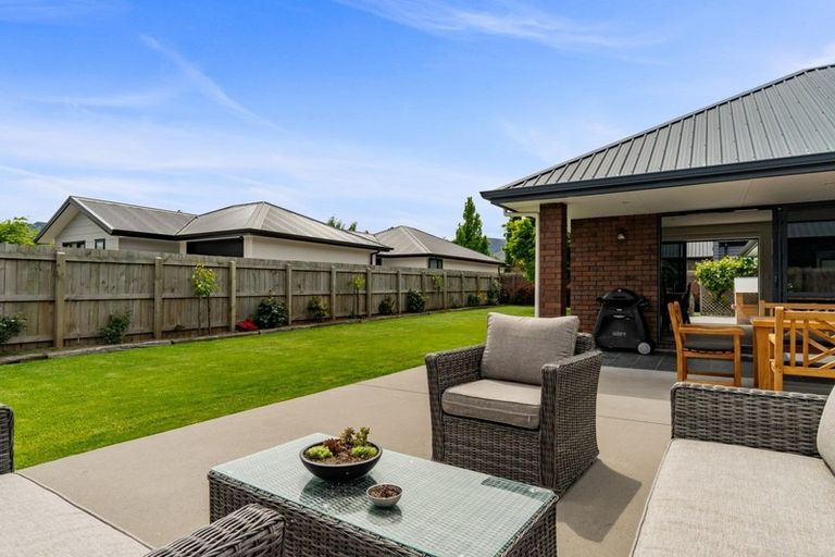 Photo of property in 9 Red Cottage Drive, Lake Hayes, Queenstown, 9304