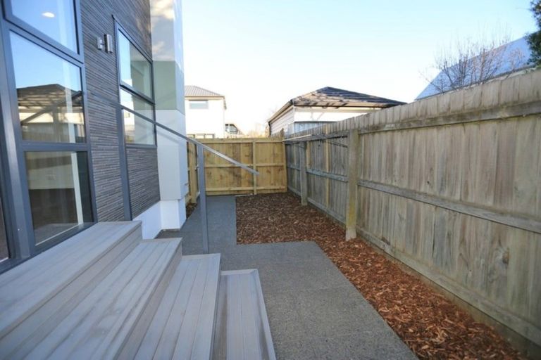 Photo of property in 215 Peterborough Street, Christchurch Central, Christchurch, 8013