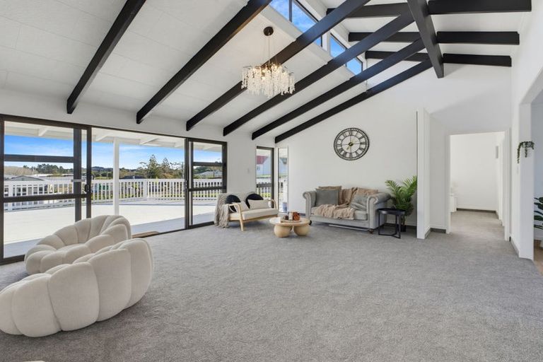 Photo of property in 16 Kaiwaka-mangawhai Road, Kaiwaka, 0975