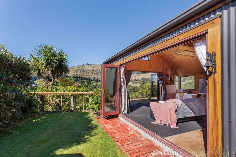 Photo of property in 37 Flinders Road, Heathcote Valley, Christchurch, 8022