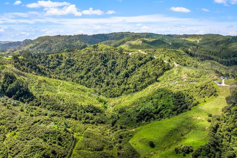 Photo of property in 709 Ahuroa Road, Puhoi, Warkworth, 0981