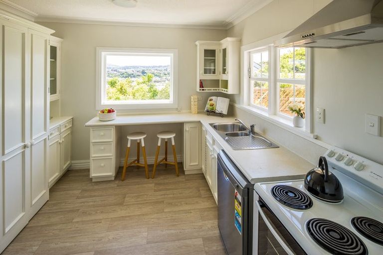 Photo of property in 25 Ashleigh Crescent, Miramar, Wellington, 6022