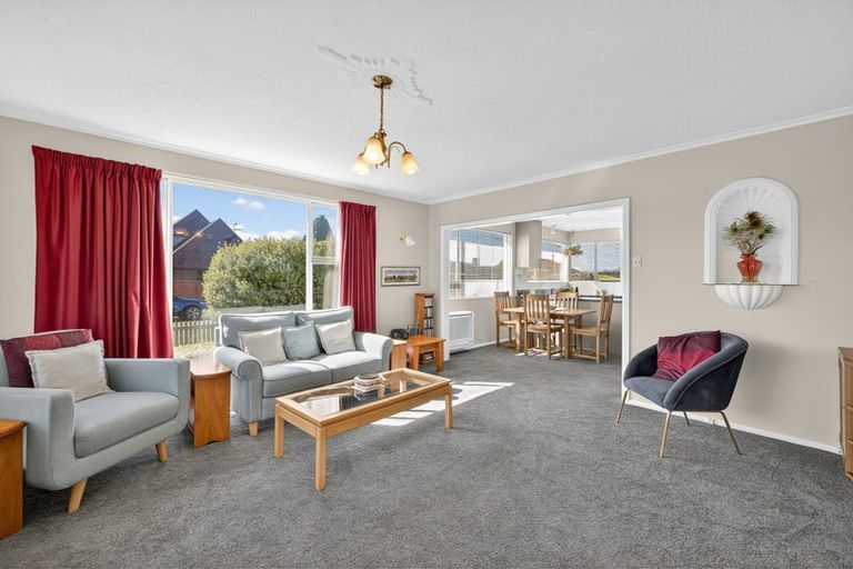 Photo of property in 7 Talltree Avenue, Avonhead, Christchurch, 8042