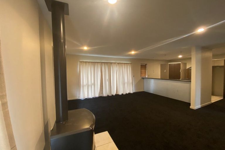 Photo of property in 11 Annaby Drive, Northwood, Christchurch, 8051