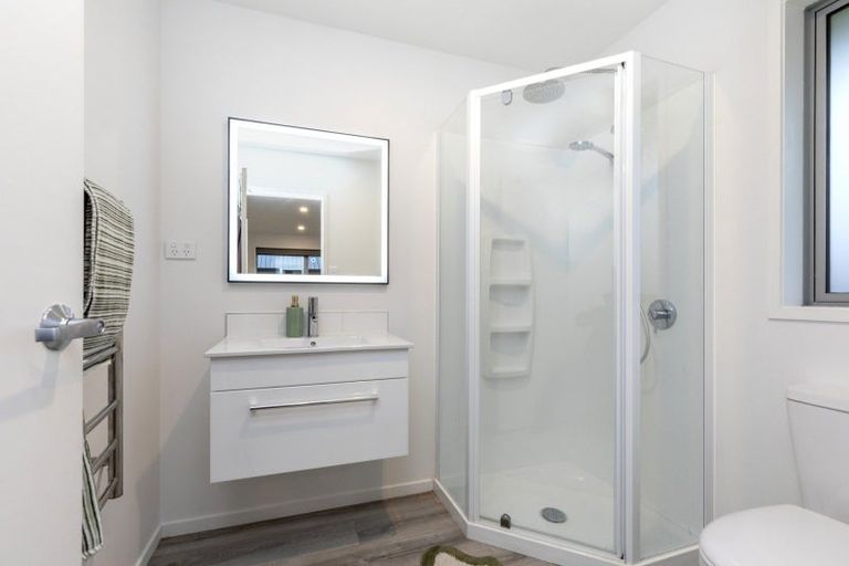 Photo of property in 28 Evelyn Crescent, Marshland, Christchurch, 8083