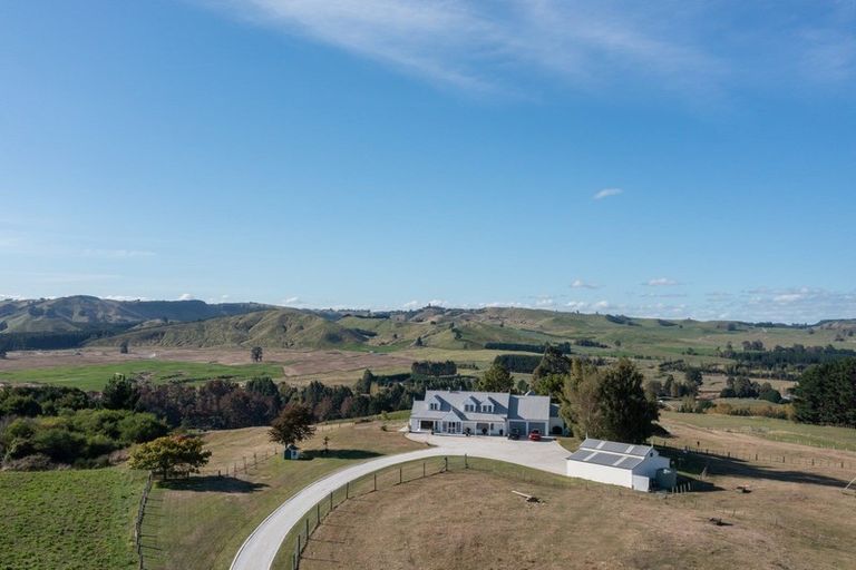 Photo of property in 36 Kaiapo Road, Acacia Bay, Taupo, 3385