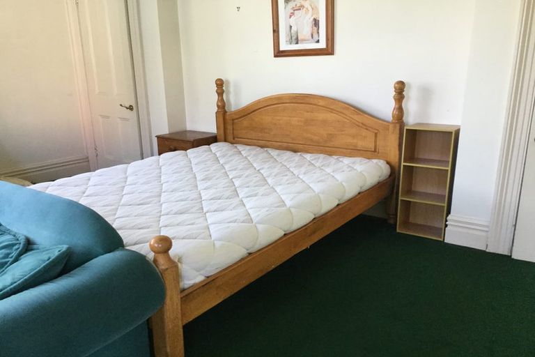 Photo of property in 2/205 The Terrace, Wellington Central, Wellington, 6011