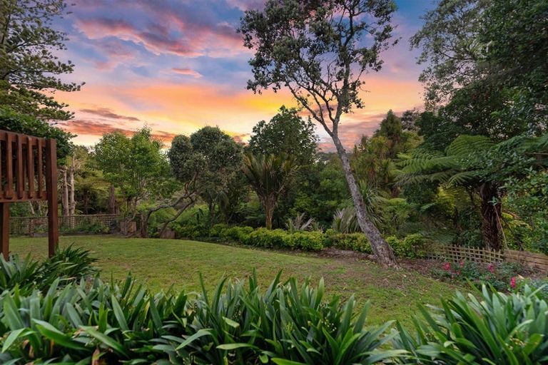 Photo of property in 13 Sandford Street, Campbells Bay, Auckland, 0630