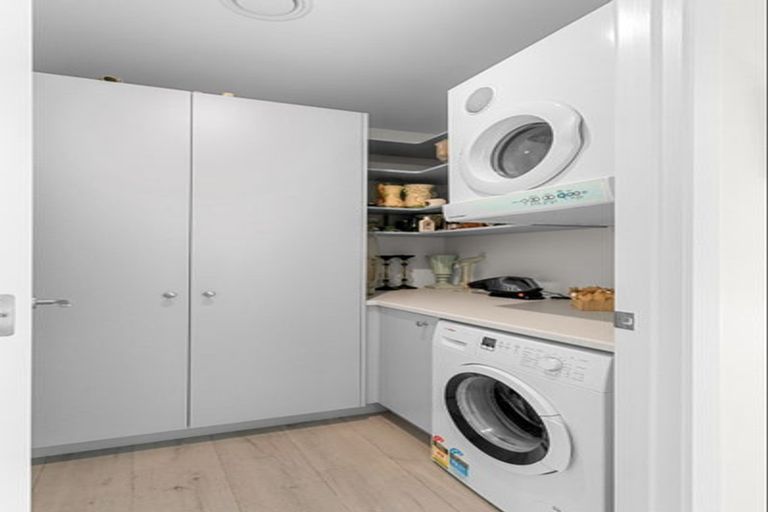 Photo of property in 6 The Strand, Whakapirau, Maungaturoto, 0583