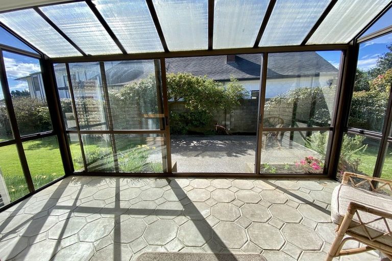 Photo of property in 33 Kildare Drive, Waikiwi, Invercargill, 9810