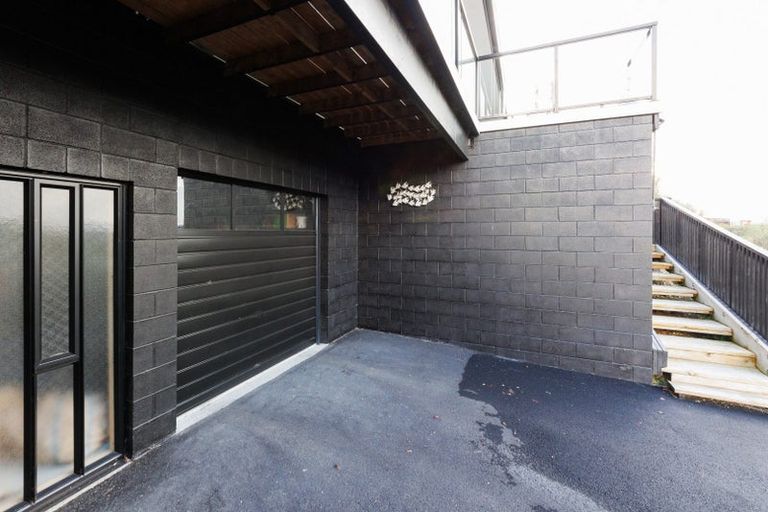 Photo of property in 121 Cashmere Drive, Fitzherbert, Palmerston North, 4410