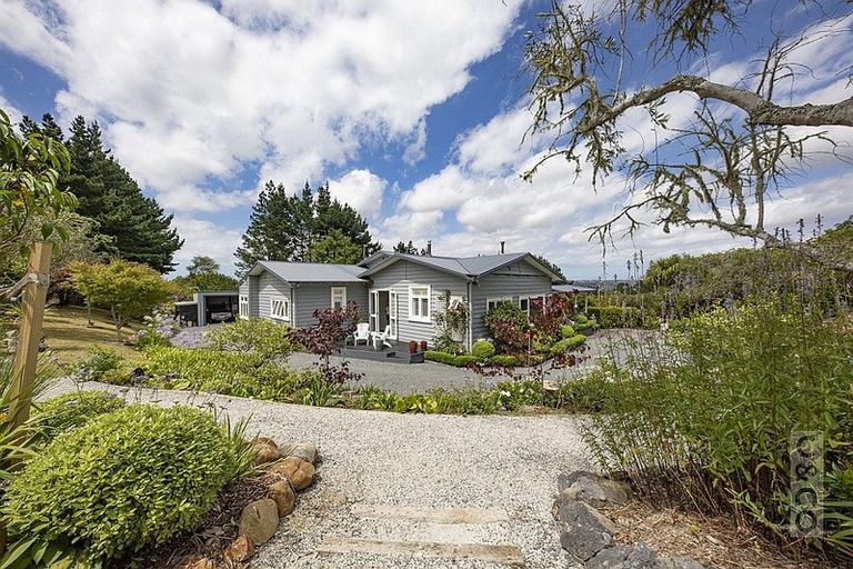 Photo of property in 433 Old North Road, Kumeu, 0892