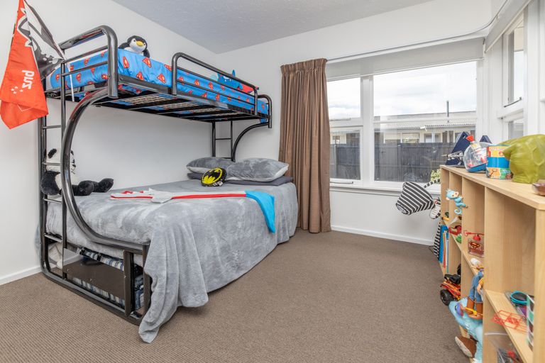 Photo of property in 17 Leverett Place, North New Brighton, Christchurch, 8083