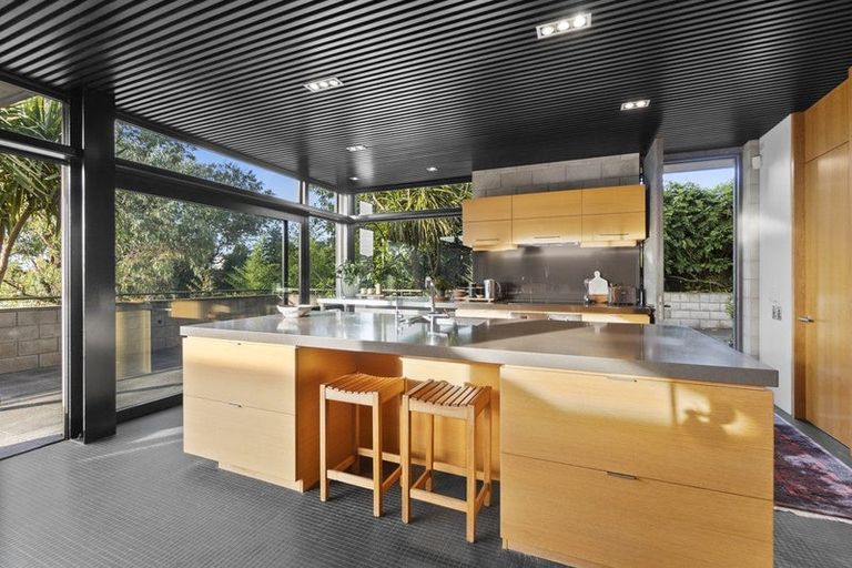 Photo of property in 30b Thackeray Street, Hamilton Lake, Hamilton, 3204