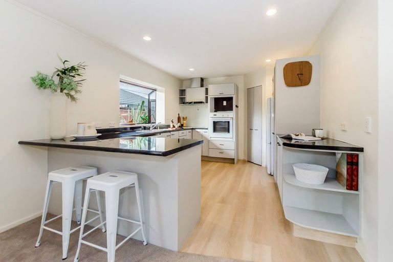 Photo of property in 12 Fox Place, Cloverlea, Palmerston North, 4412