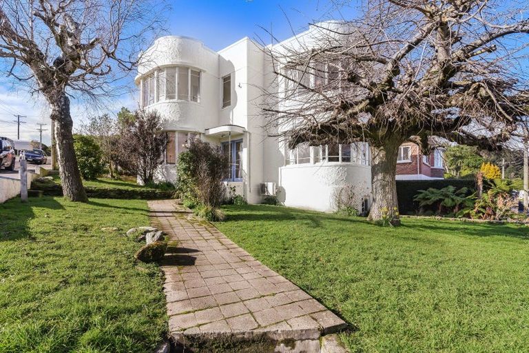 Photo of property in 90 Signal Hill Road, Opoho, Dunedin, 9010