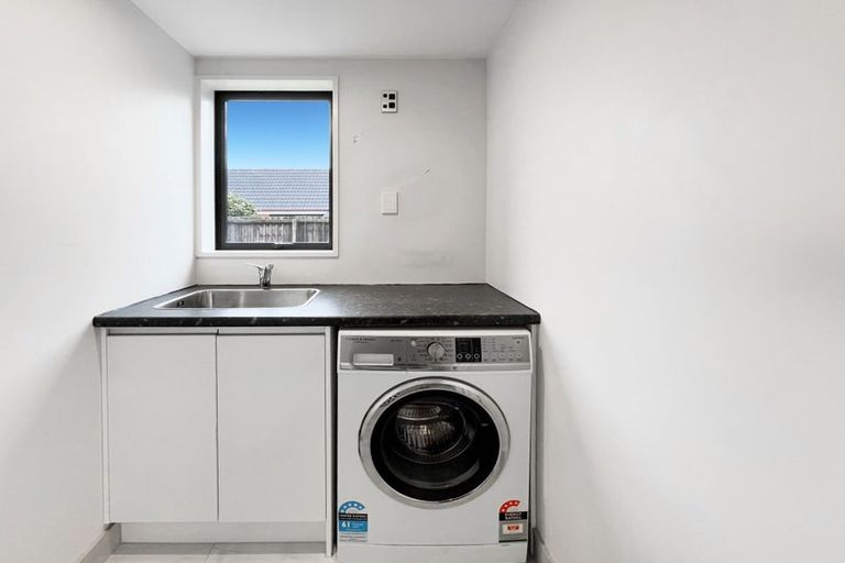 Photo of property in 2/87 Merrin Street, Avonhead, Christchurch, 8042