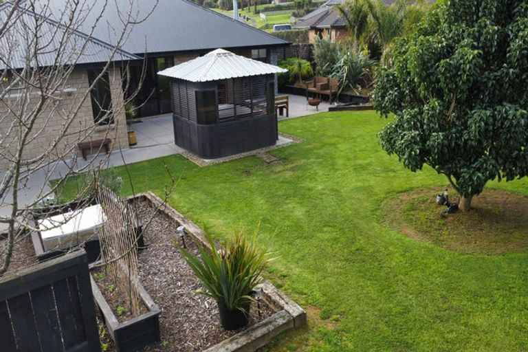 Photo of property in 39 Kendallvale Drive, Waiuku, 2123