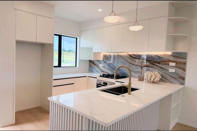 Photo of property in 626 Kerepi Street, Westgate, 0814