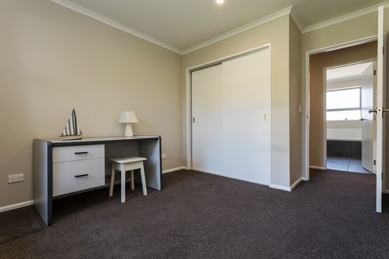 Photo of property in 35 Irwin Logan Drive, Mosgiel, 9024