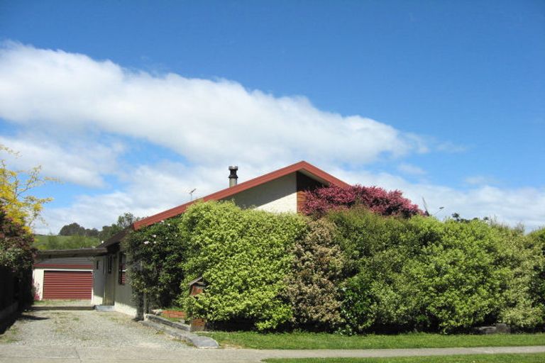 Photo of property in 14 Werneth Street, Atawhai, Nelson, 7010