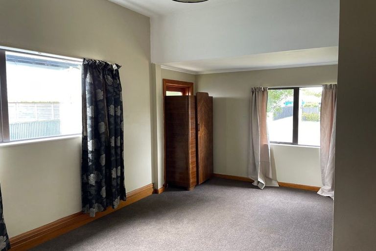 Photo of property in 11 Hay Street, Bromley, Christchurch, 8062
