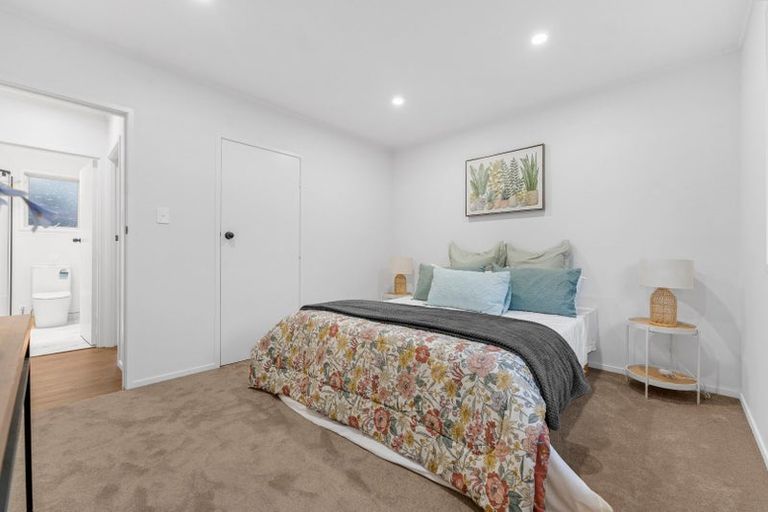 Photo of property in 4/43 Mcleod Road, Henderson, Auckland, 0612