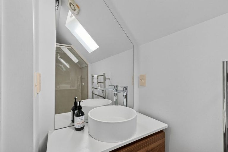 Photo of property in 8b Kiely Lane, Queenstown, 9300