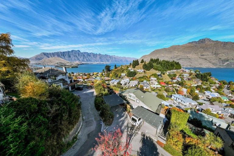 Photo of property in 22b Lochy Road, Fernhill, Queenstown, 9300